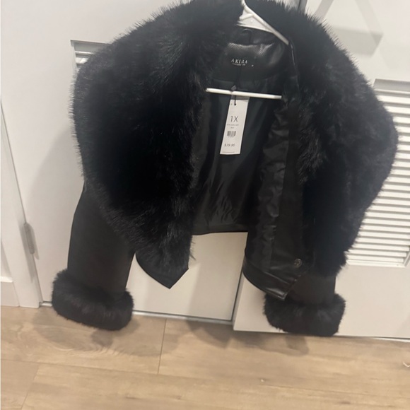 Cropped jacket - Picture 4 of 11